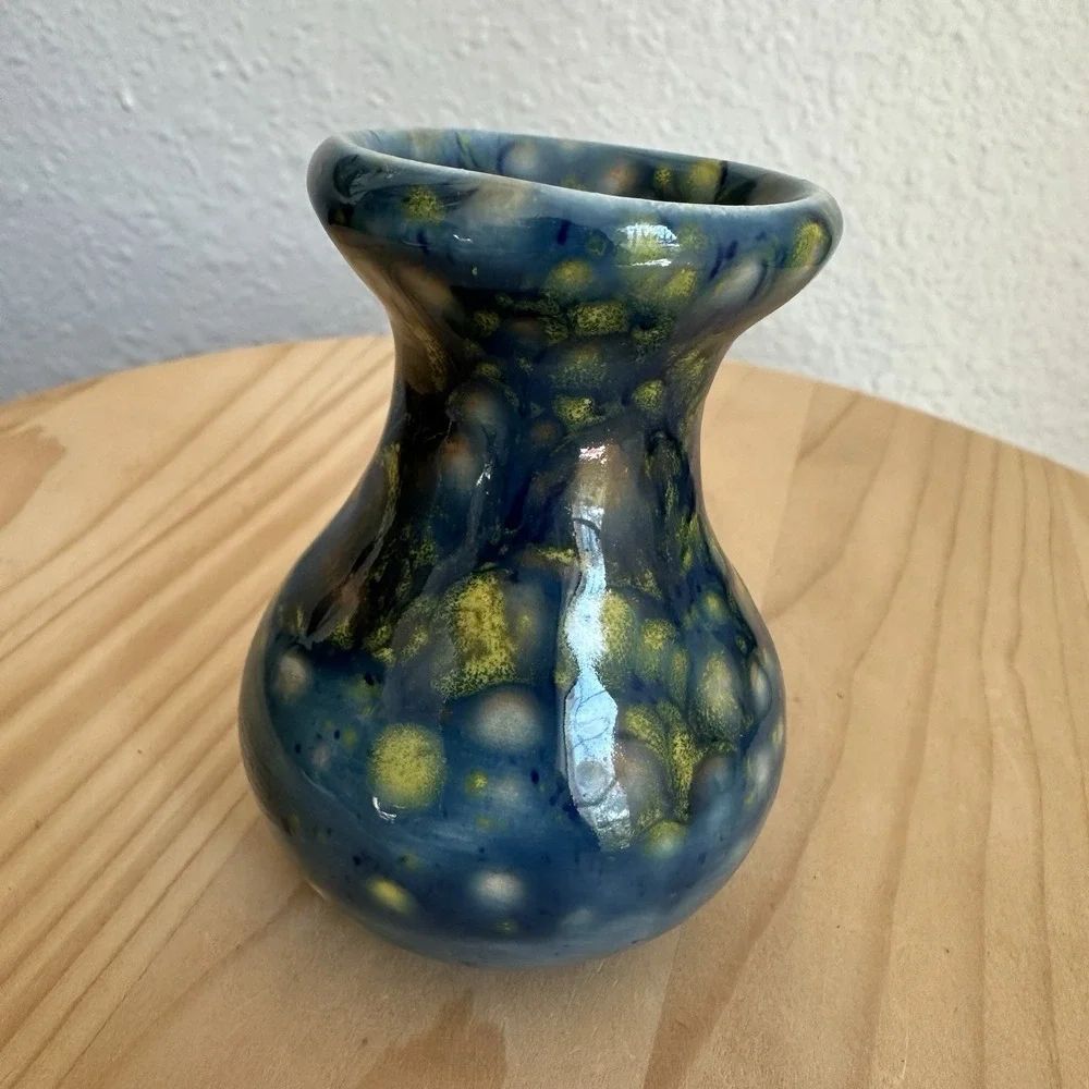 Vintage‎ Artisan Pottery 2 Inch Mini Vase Handcrafted Arizona Blue Yellow Mottle